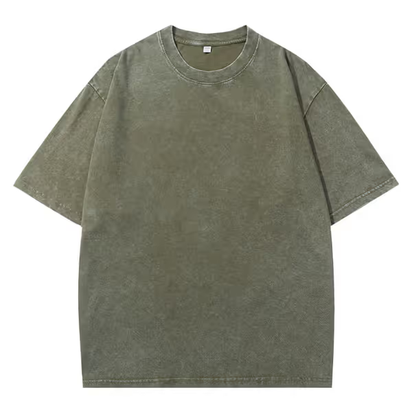 Esta camiseta unisex de estilo retro está confeccionada en tejido de algodón grueso, tiene un corte holgado y presenta un efecto desgastado y desteñido.