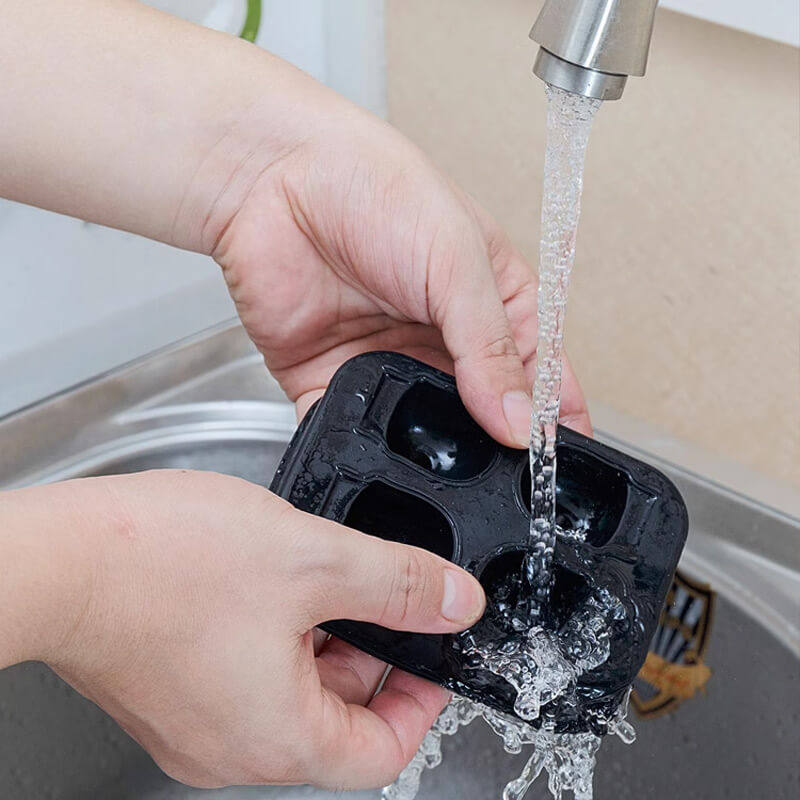 Molde de silicona para hielo con forma de calavera: ideal para cócteles, fiestas y postres creativos 🍹