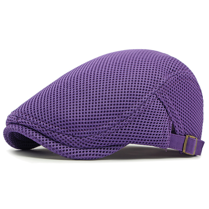 Gorro transpirable: tejido de malla, correa ajustable (55–60 cm) y banda antisudor integrada.