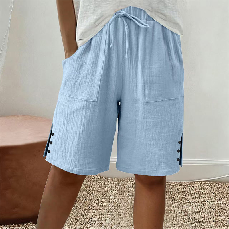 Pantalones cortos de verano para mujer con detalle de botón lateral