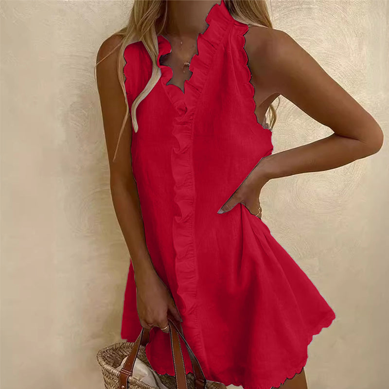 Vestido de manga corta con volantes y detalle de lazo en la parte delantera.